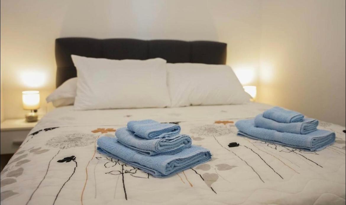 Račišće Apartmani Antonia מראה חיצוני תמונה
