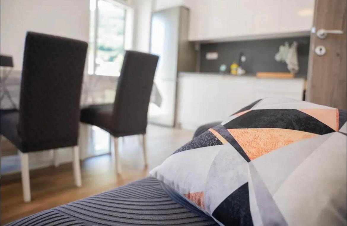 Račišće Apartmani Antonia מראה חיצוני תמונה